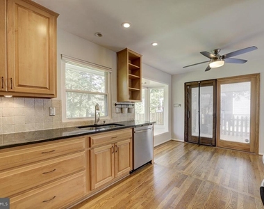8112 Karl Road - Photo Thumbnail 7