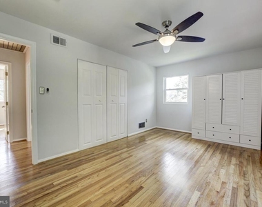 8112 Karl Road - Photo Thumbnail 12