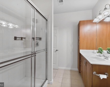 12925 Centre Park Circle - Photo Thumbnail 13