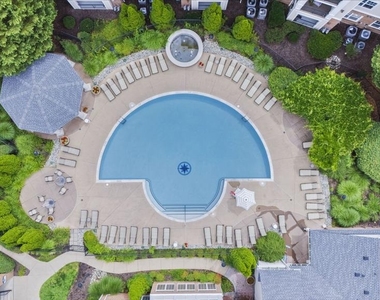12925 Centre Park Circle - Photo Thumbnail 36