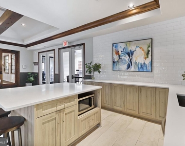 12925 Centre Park Circle - Photo Thumbnail 28