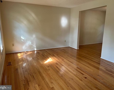 12205 Parkstream Terrace - Photo Thumbnail 5