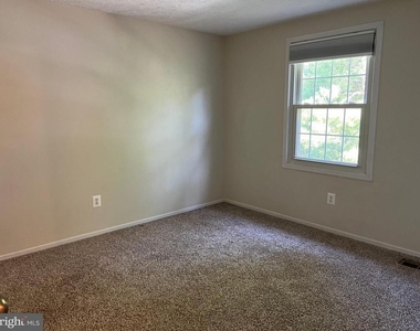 12205 Parkstream Terrace - Photo Thumbnail 43