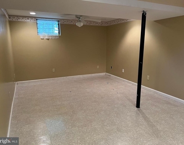 12205 Parkstream Terrace - Photo Thumbnail 23