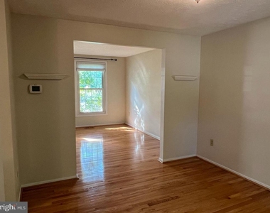 12205 Parkstream Terrace - Photo Thumbnail 10