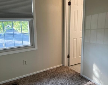 12205 Parkstream Terrace - Photo Thumbnail 34