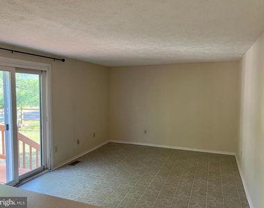 12205 Parkstream Terrace - Photo Thumbnail 16