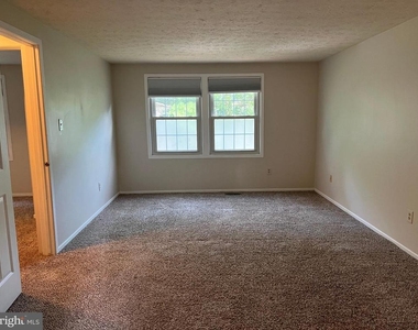 12205 Parkstream Terrace - Photo Thumbnail 32