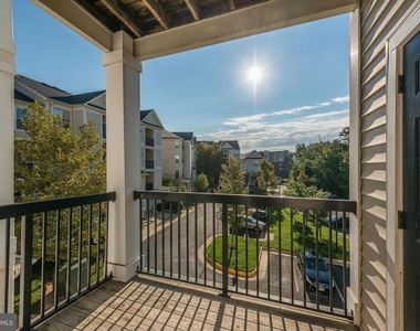 11371 Aristotle Drive - Photo Thumbnail 15
