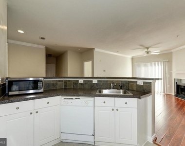 11371 Aristotle Drive - Photo Thumbnail 7