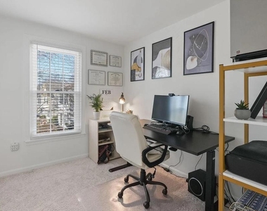 7680 Wolford Way - Photo Thumbnail 13