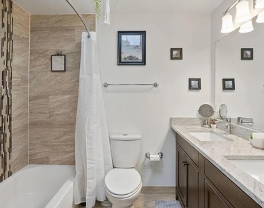7680 Wolford Way - Photo Thumbnail 12