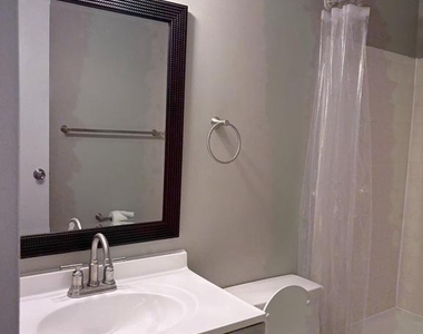 6001 Arlington Boulevard - Photo Thumbnail 12