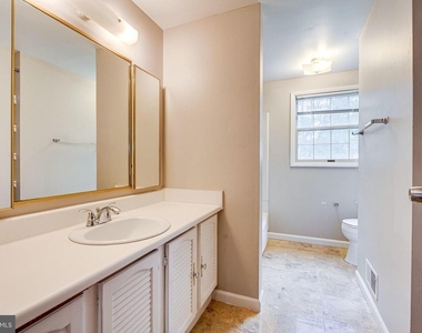 3381 Monarch Lane - Photo Thumbnail 36