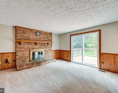 3381 Monarch Lane - Photo Thumbnail 21