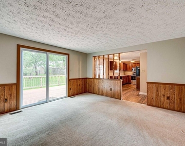 3381 Monarch Lane - Photo Thumbnail 22