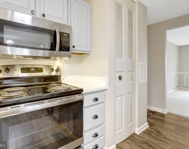 3381 Monarch Lane - Photo Thumbnail 17