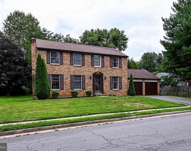 3381 Monarch Lane - Photo Thumbnail 2