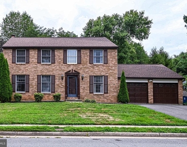 3381 Monarch Lane - Photo Thumbnail 4