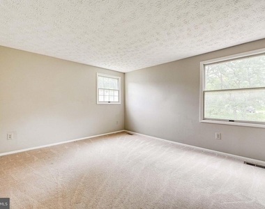 3381 Monarch Lane - Photo Thumbnail 39