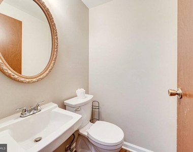 3381 Monarch Lane - Photo Thumbnail 24