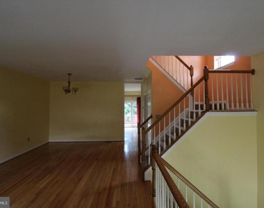 13230 Coppermill Drive - Photo Thumbnail 4