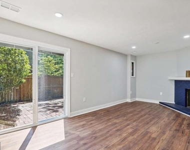 7081 Leewood Forest Drive - Photo Thumbnail 13