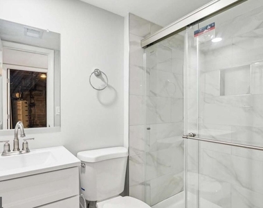 7081 Leewood Forest Drive - Photo Thumbnail 15