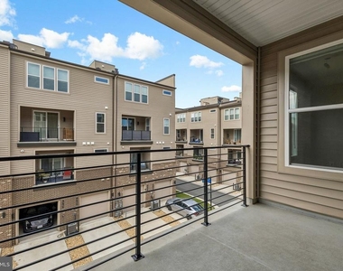 4762 Tatum Mill Way - Photo Thumbnail 12