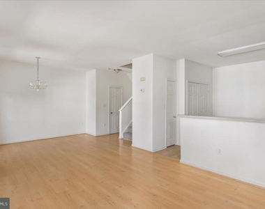 2536 Logan Wood Drive - Photo Thumbnail 6
