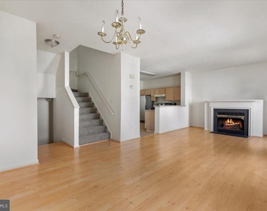 2536 Logan Wood Drive - Photo Thumbnail 5