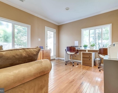 8113 Carlyle Place - Photo Thumbnail 24