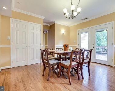 8113 Carlyle Place - Photo Thumbnail 19