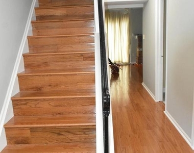 4557 King Edward Court - Photo Thumbnail 16
