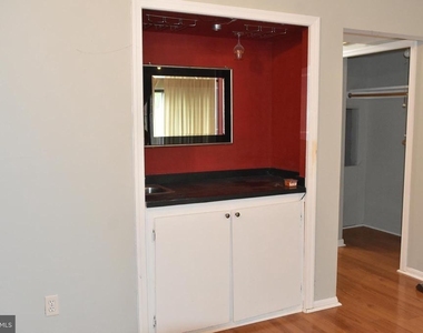 4557 King Edward Court - Photo Thumbnail 25