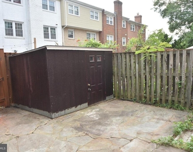 4557 King Edward Court - Photo Thumbnail 26