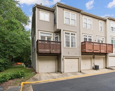 4322 Thomas Brigade Lane - Photo Thumbnail 18
