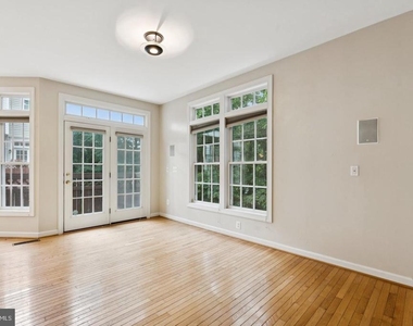 4322 Thomas Brigade Lane - Photo Thumbnail 6