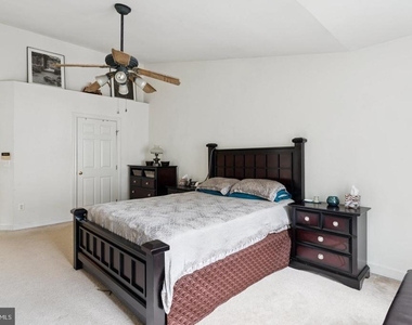 4322 Thomas Brigade Lane - Photo Thumbnail 11