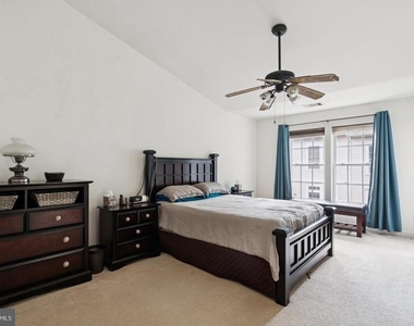 4322 Thomas Brigade Lane - Photo Thumbnail 12
