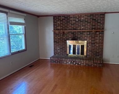 13767 Cabells Mill Drive - Photo Thumbnail 3