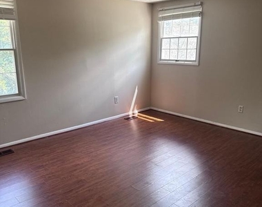 13767 Cabells Mill Drive - Photo Thumbnail 7