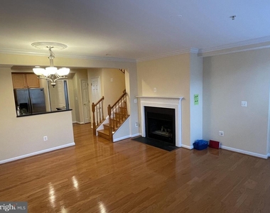 4701 Eggleston Terrace - Photo Thumbnail 6