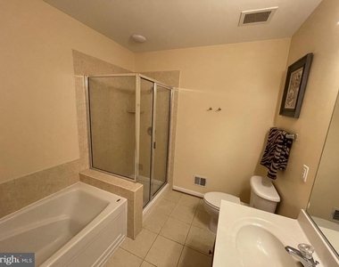 4701 Eggleston Terrace - Photo Thumbnail 10