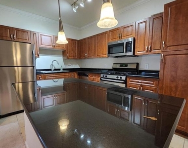 12957 Centre Park Circle - Photo Thumbnail 2