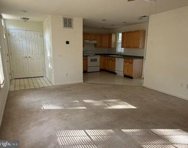 8538 Anderson Avenue - Photo Thumbnail 13