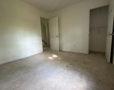 8538 Anderson Avenue - Photo Thumbnail 6