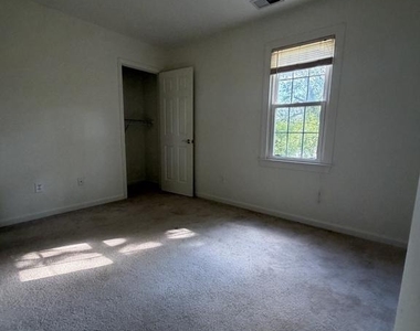 8538 Anderson Avenue - Photo Thumbnail 5