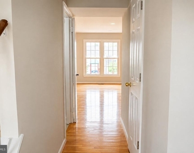 3970 Bradwater Street - Photo Thumbnail 3