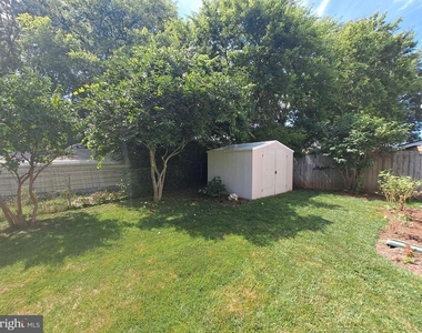 210 Amaret Street - Photo Thumbnail 25